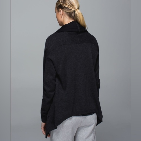 Lululemon Cabin Yogi Wrap Sweater- Size 8/10/12 - Picture 2 of 10